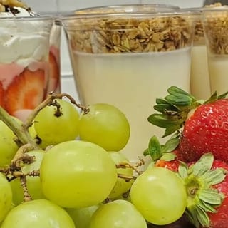 Yogurt Parfait with Granola