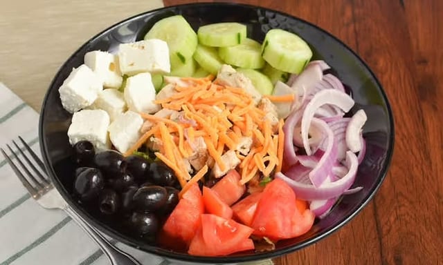 Chop It Up Salad Bar.